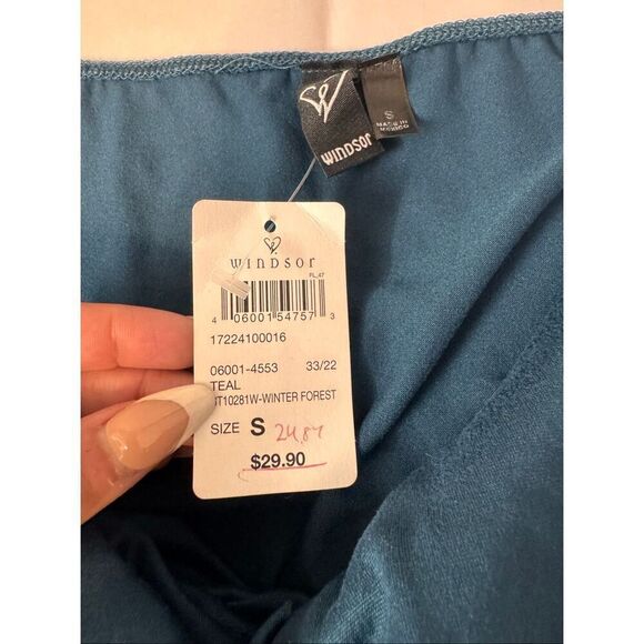 Windsor Teal Cutout Twist Long Sleeve Crop Top Women’s Size Small - Picture 8 of 8